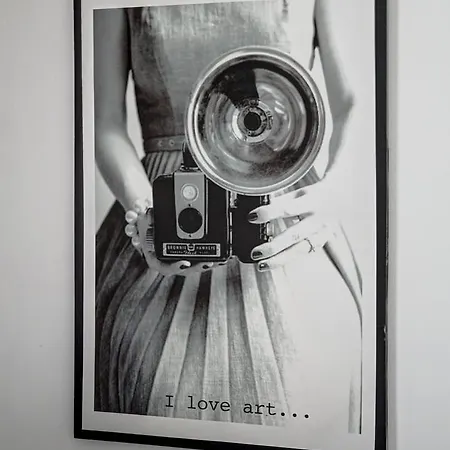 395 Biot 10 - Superbe A * Paris